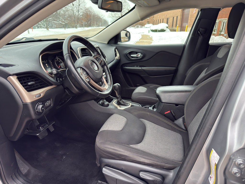 Used 2014 Jeep Cherokee Latitude image 6
