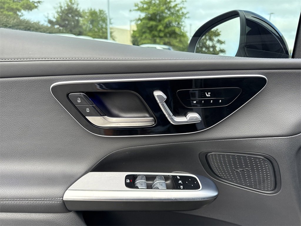 Certified 2025 Mercedes-Benz GLC 350e 4MATIC image 24