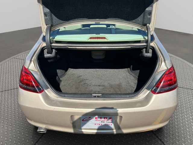 Used 2009 Toyota Avalon XLS image 24