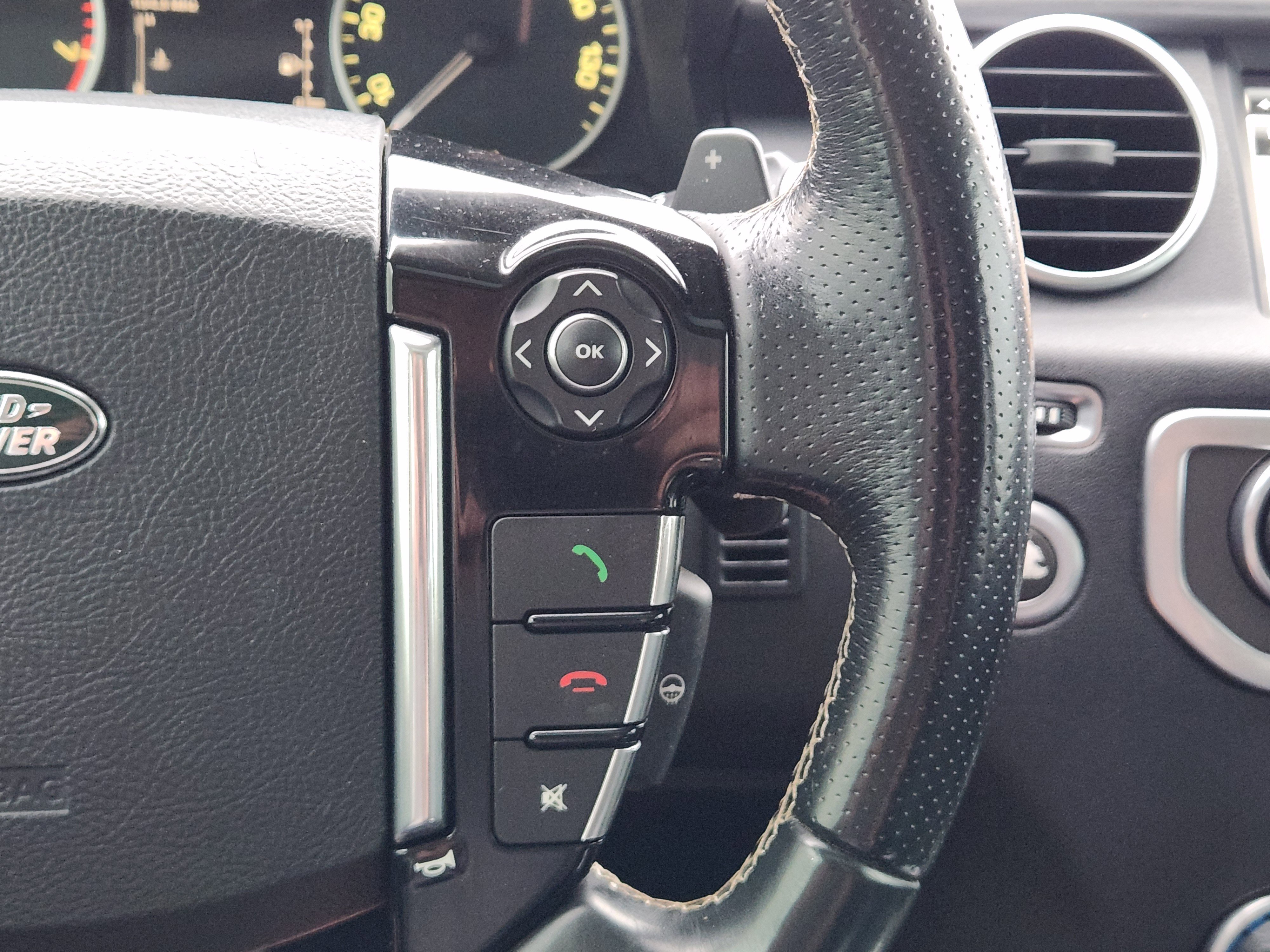 Used 2016 Land Rover LR4 HSE LUX AWD/4WD image 29