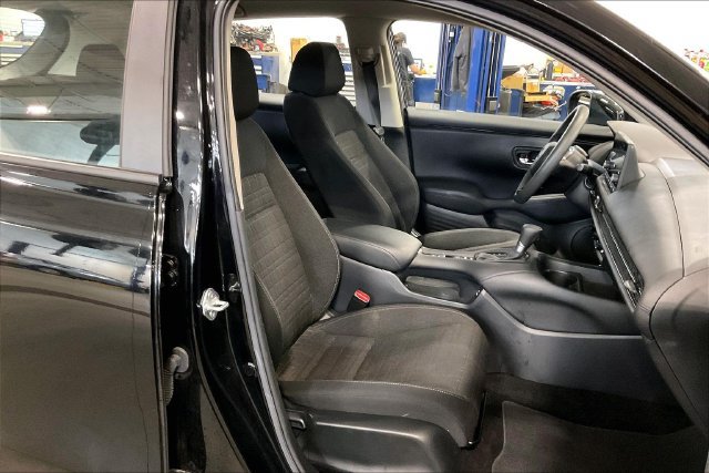 Used 2024 Honda HR-V LX image 6
