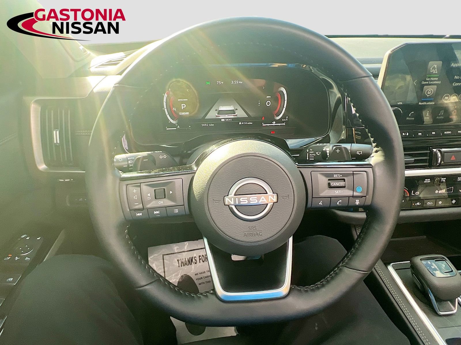 Used 2025 Nissan Pathfinder Platinum w/ Cargo Package image 14