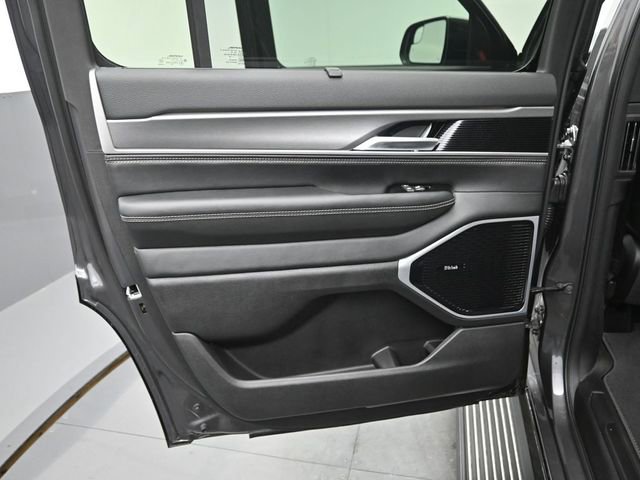 New 2026 Jeep Grand Wagoneer Limited image 15