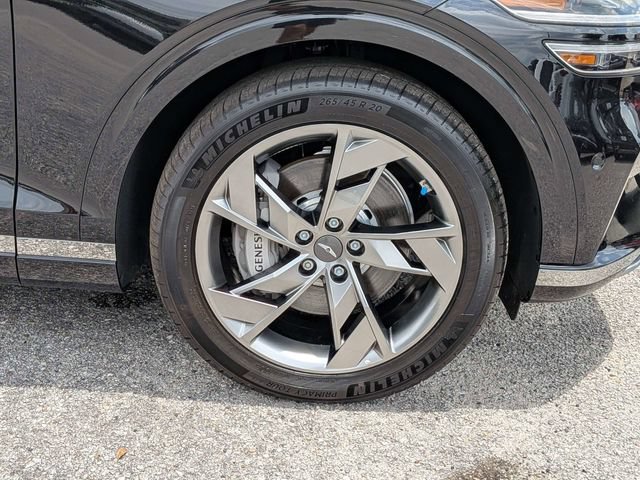 Used 2025 Genesis Electrified GV70 AWD/4WD image 13