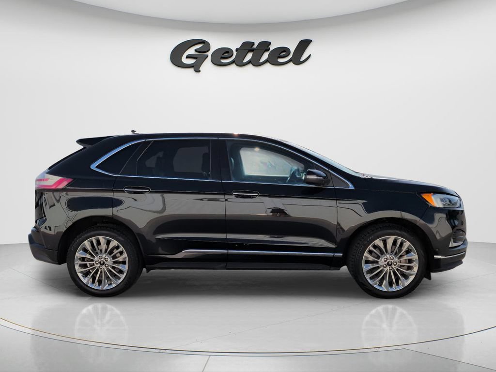 Used 2022 Ford Edge Titanium w/ Equipment Group 301A AWD/4WD image 4