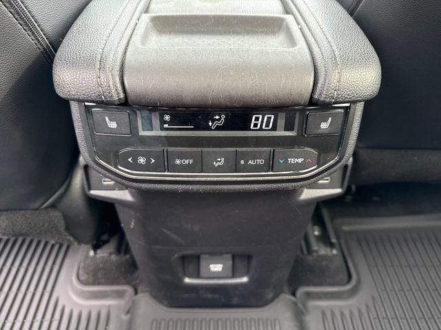 Used 2024 Toyota Grand Highlander Limited image 23
