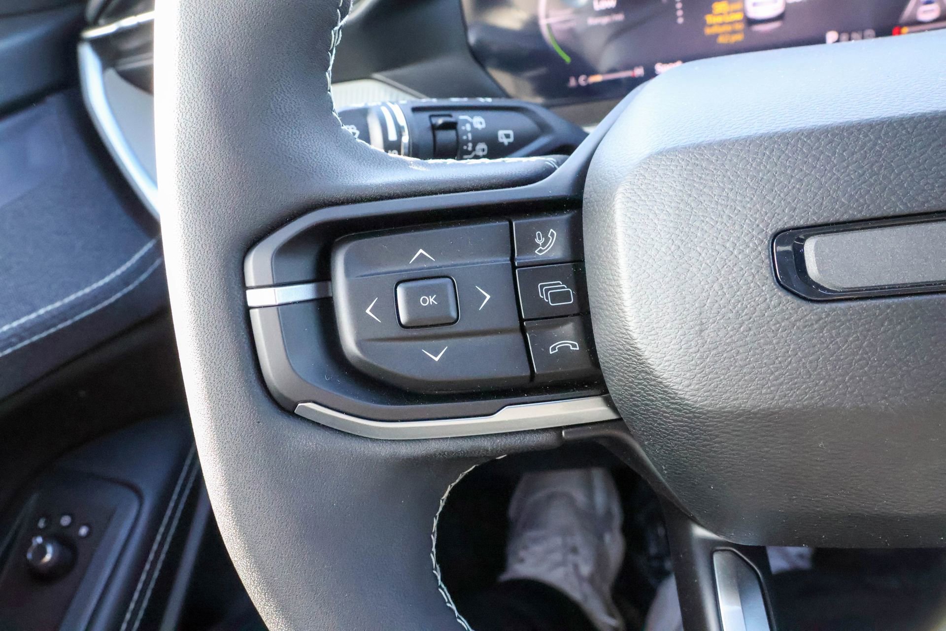 New 2026 Jeep Cherokee Laredo image 27