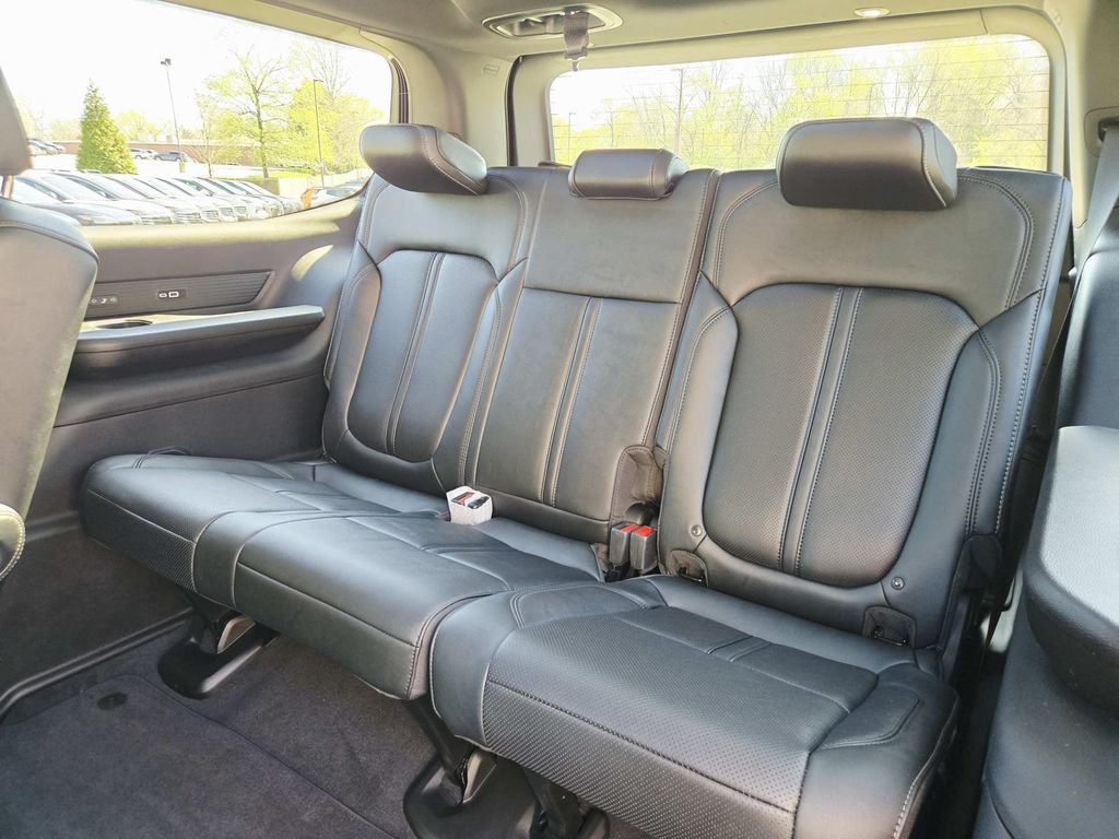 New 2026 Jeep Grand Wagoneer Limited AWD/4WD image 17