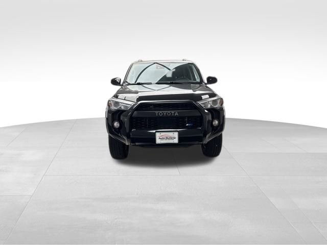 Used 2020 Toyota 4Runner SR5 image 2