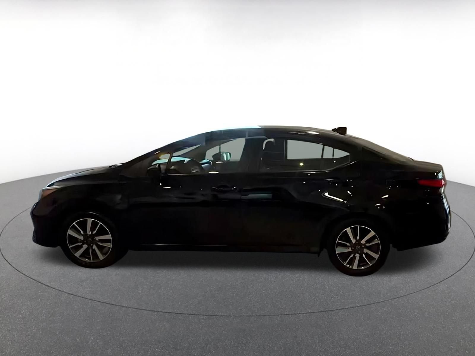 Used 2025 Nissan Versa SV FWD image 8