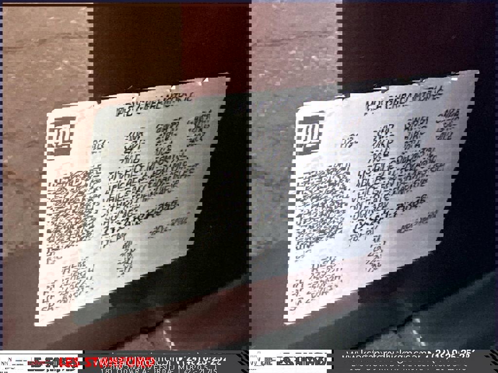 Used 2023 Cadillac Escalade Luxury w/ LPO, Illumination Package image 20