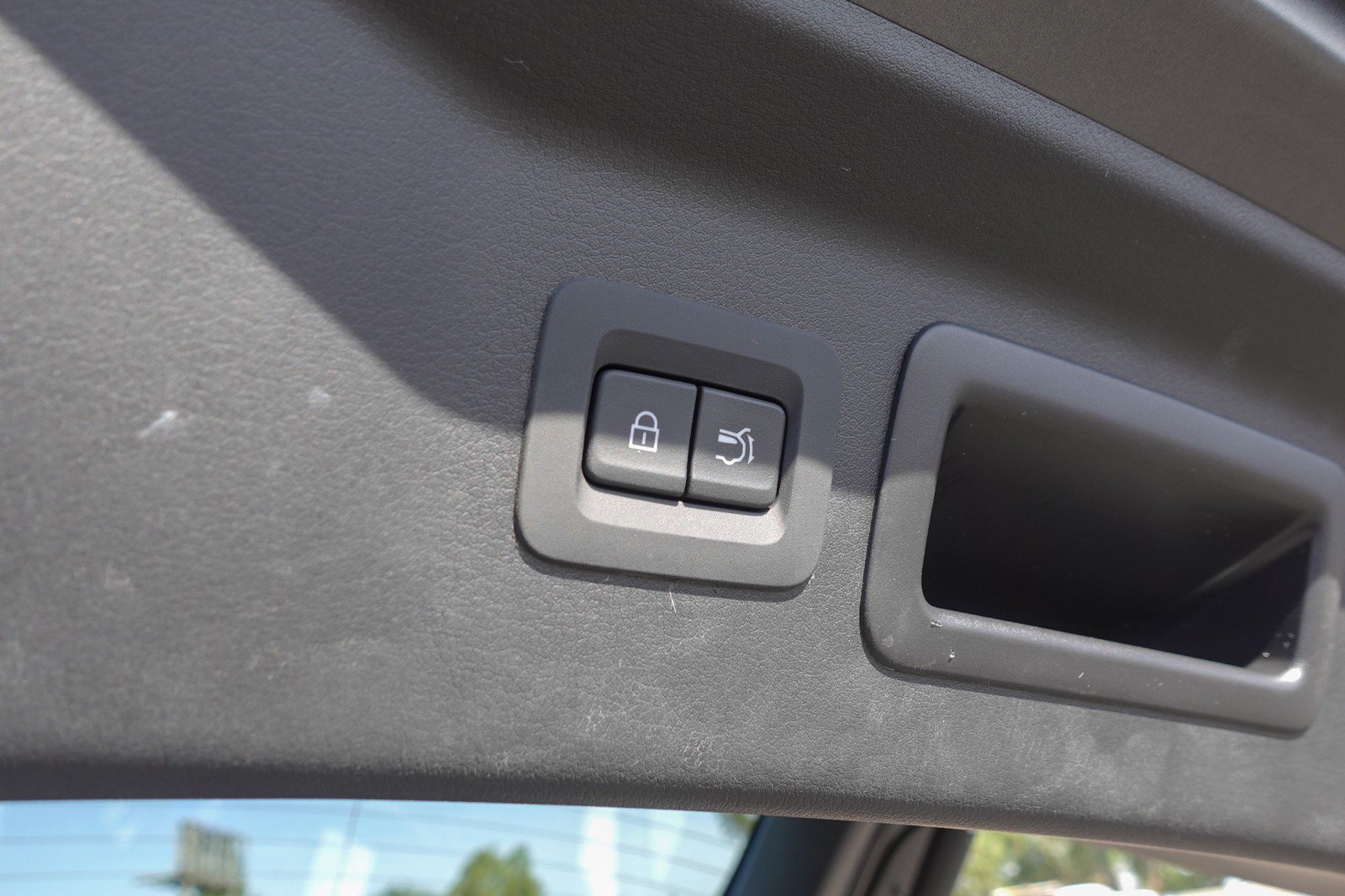 Used 2024 MAZDA CX-90 Plug-In Hybrid w/ Premium Pkg image 25