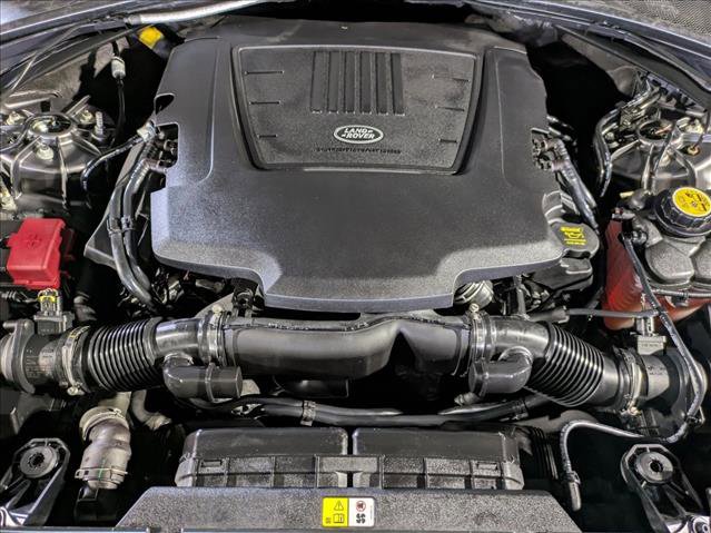 Used 2019 Land Rover Range Rover Velar R-Dynamic SE image 25