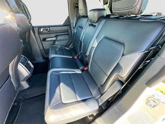 Used 2025 Ford Bronco Outer Banks image 23