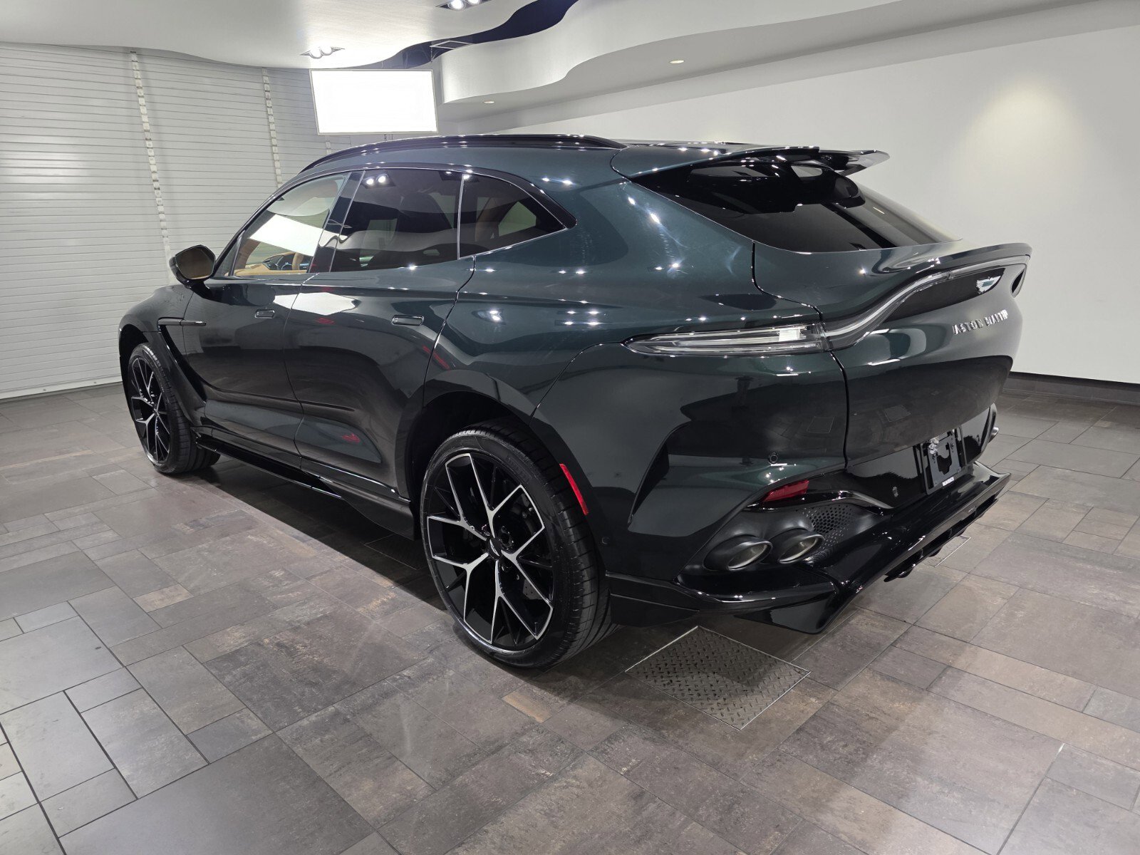 New 2026 Aston Martin DBX 707 AWD/4WD image 2