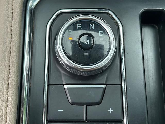 Used 2022 Ford Expedition Max XLT image 32