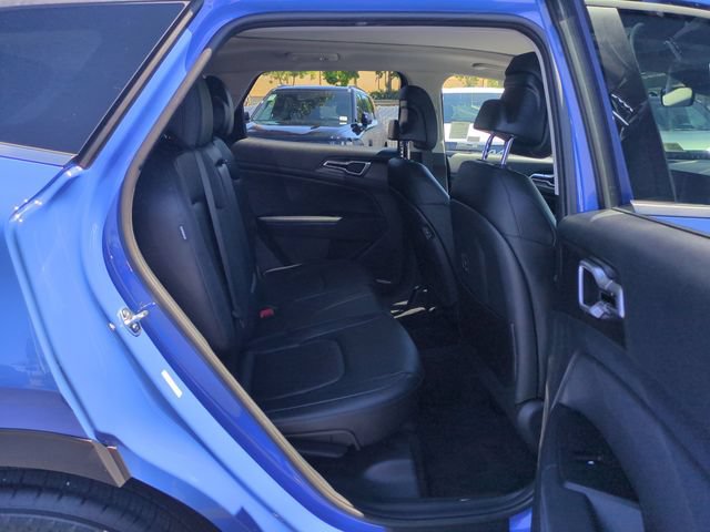 Certified 2026 Kia Sportage EX w/ EX Panorama Roof Package FWD image 29