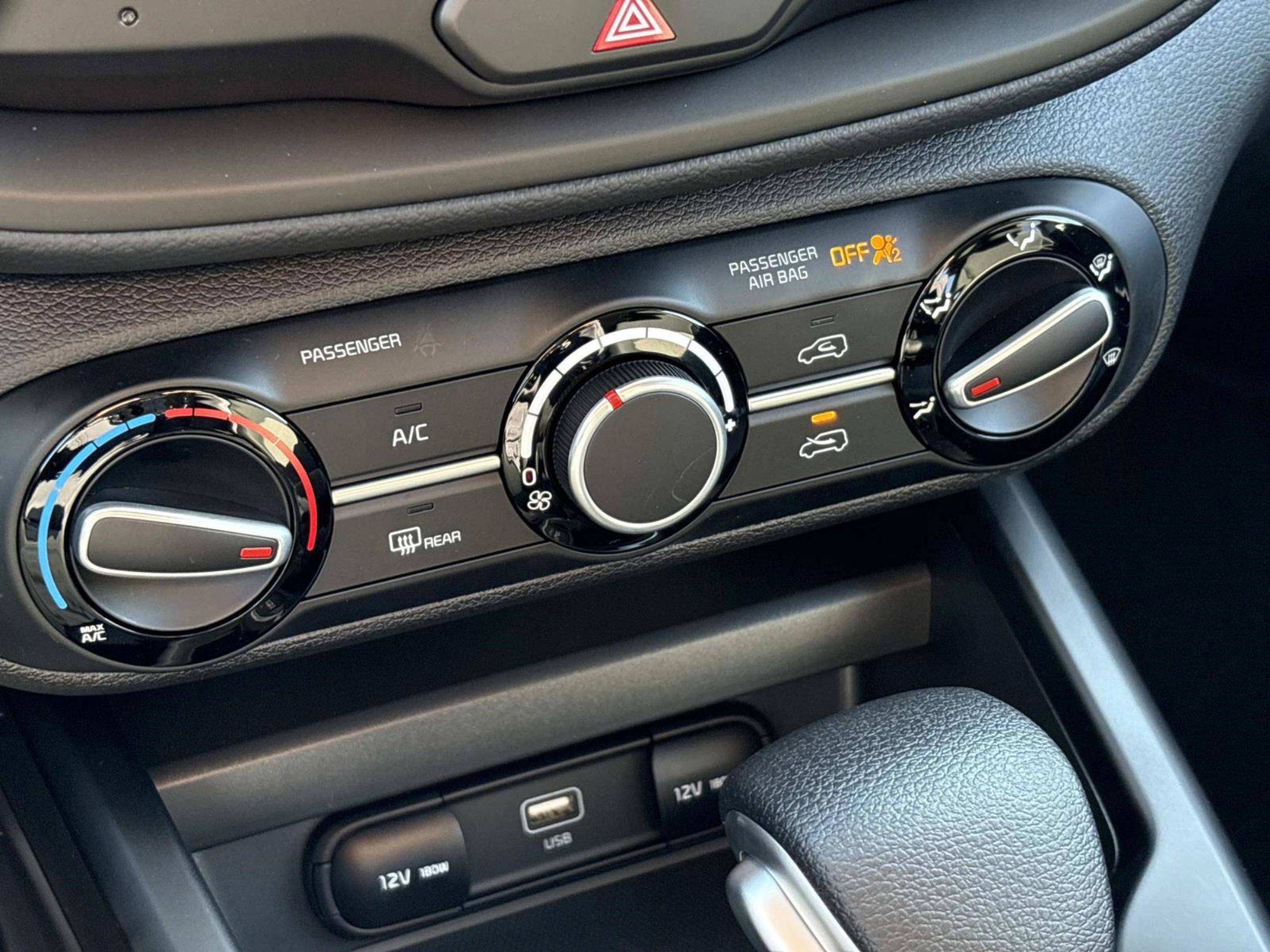 New 2025 Kia Soul LX w/ LX Technology Package image 29