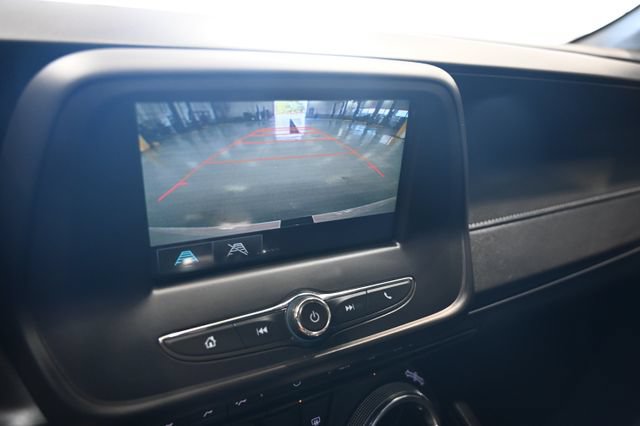 Used 2016 Chevrolet Camaro LT RWD image 17
