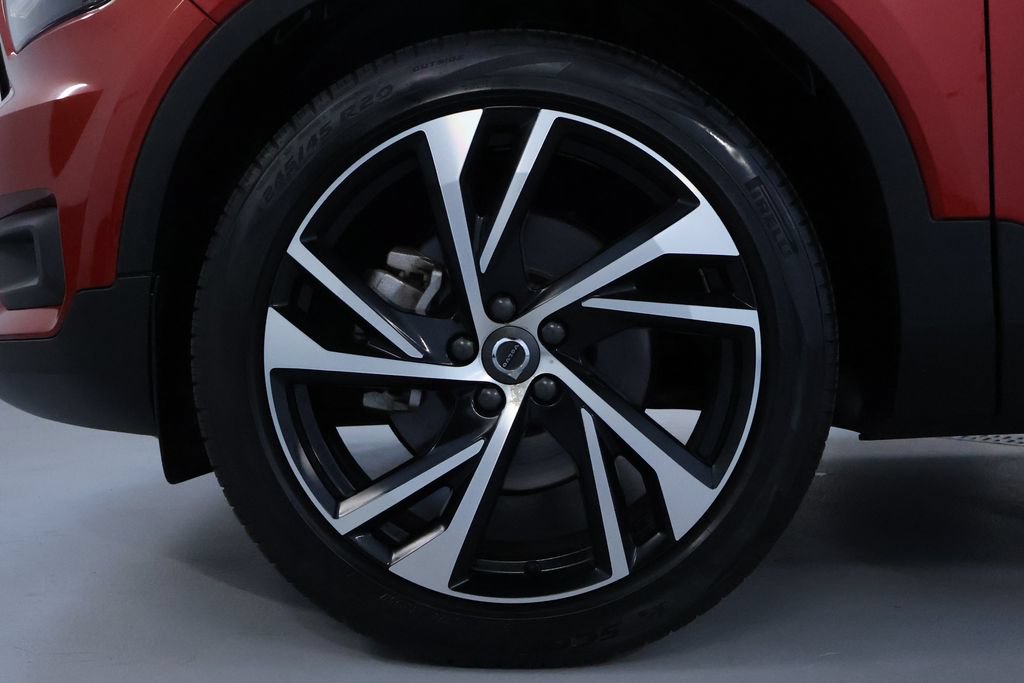 Used 2020 Volvo XC40 T5 R-Design AWD/4WD image 35