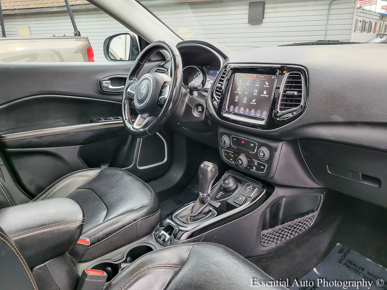 Used 2019 Jeep Compass Limited image 30