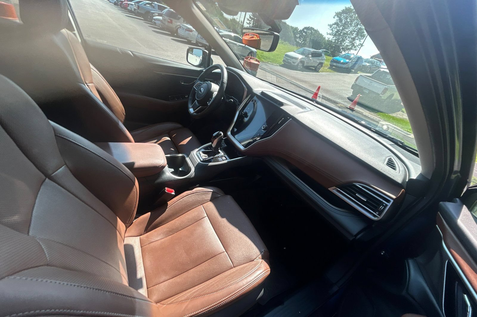 Used 2021 Subaru Outback Touring AWD/4WD image 16