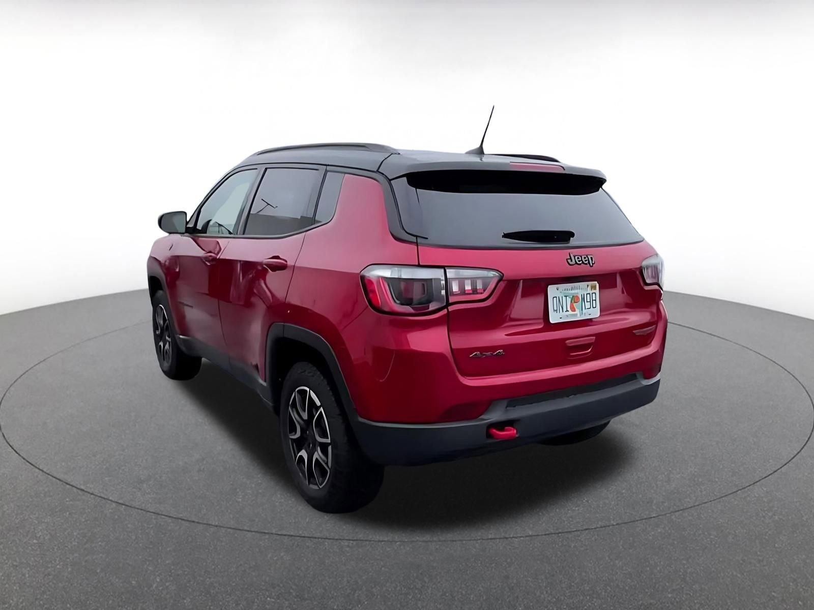 Used 2025 Jeep Compass Trailhawk AWD/4WD image 11