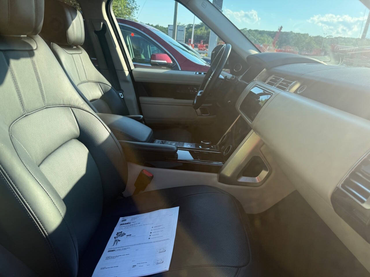 Used 2018 Land Rover Range Rover HSE AWD/4WD image 18