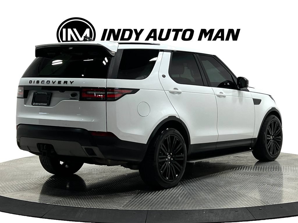 Used 2017 Land Rover Discovery HSE AWD/4WD image 4