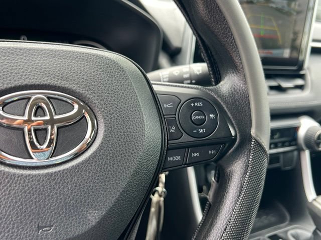 Used 2023 Toyota RAV4 LE AWD/4WD image 21