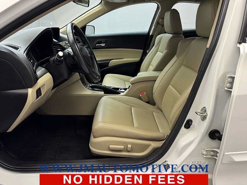 Used 2017 Acura ILX FWD image 13