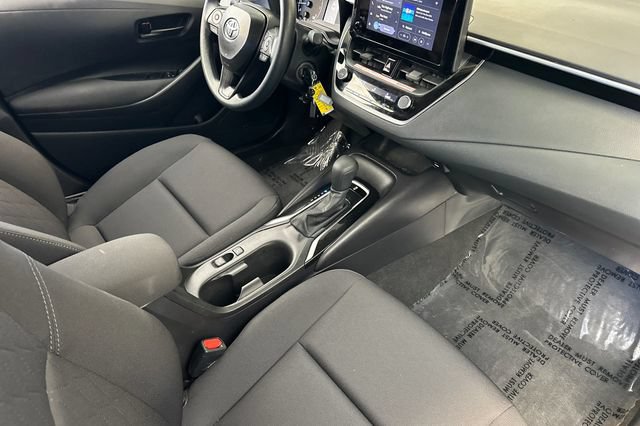 Used 2025 Toyota Corolla LE FWD image 17