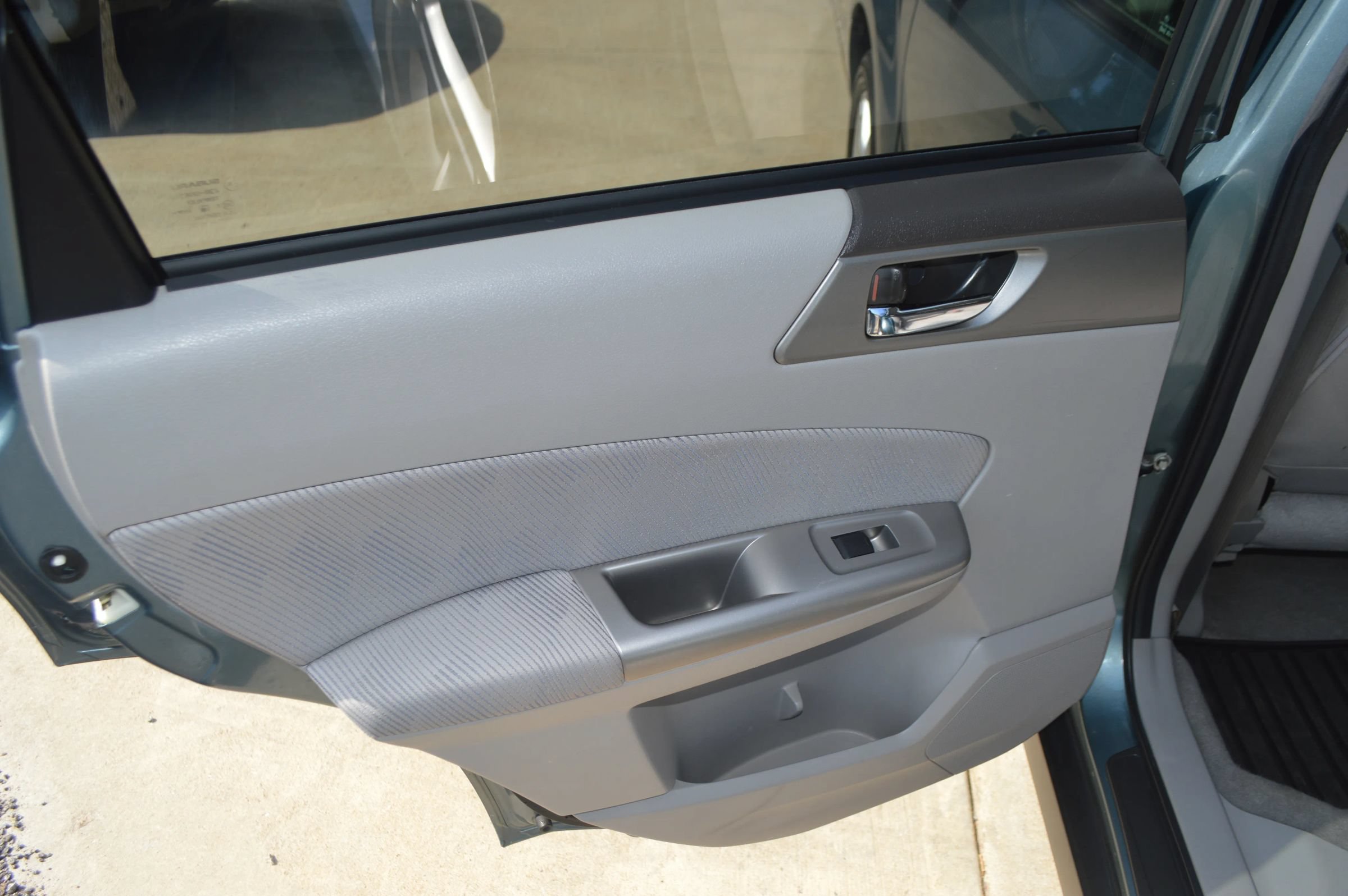 Used 2010 Subaru Forester 2.5X Premium AWD/4WD image 18