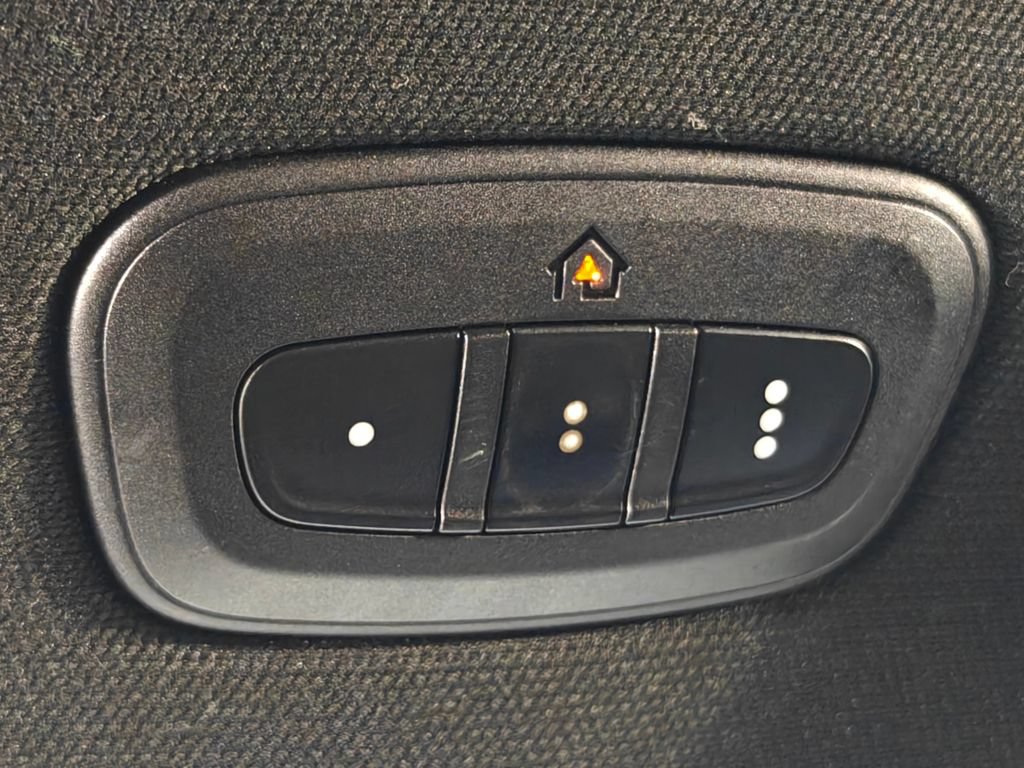 Used 2019 RAM 1500 Big Horn AWD/4WD image 11