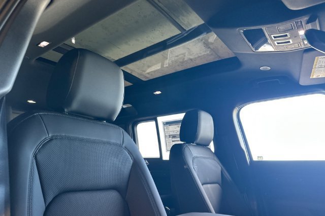 New 2026 Land Rover Defender 110 S AWD/4WD image 16