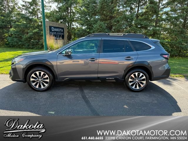 Used 2023 Subaru Outback Limited AWD/4WD image 1