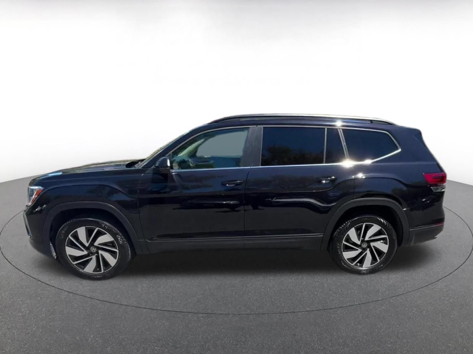 Used 2026 Volkswagen Atlas SE AWD/4WD image 8
