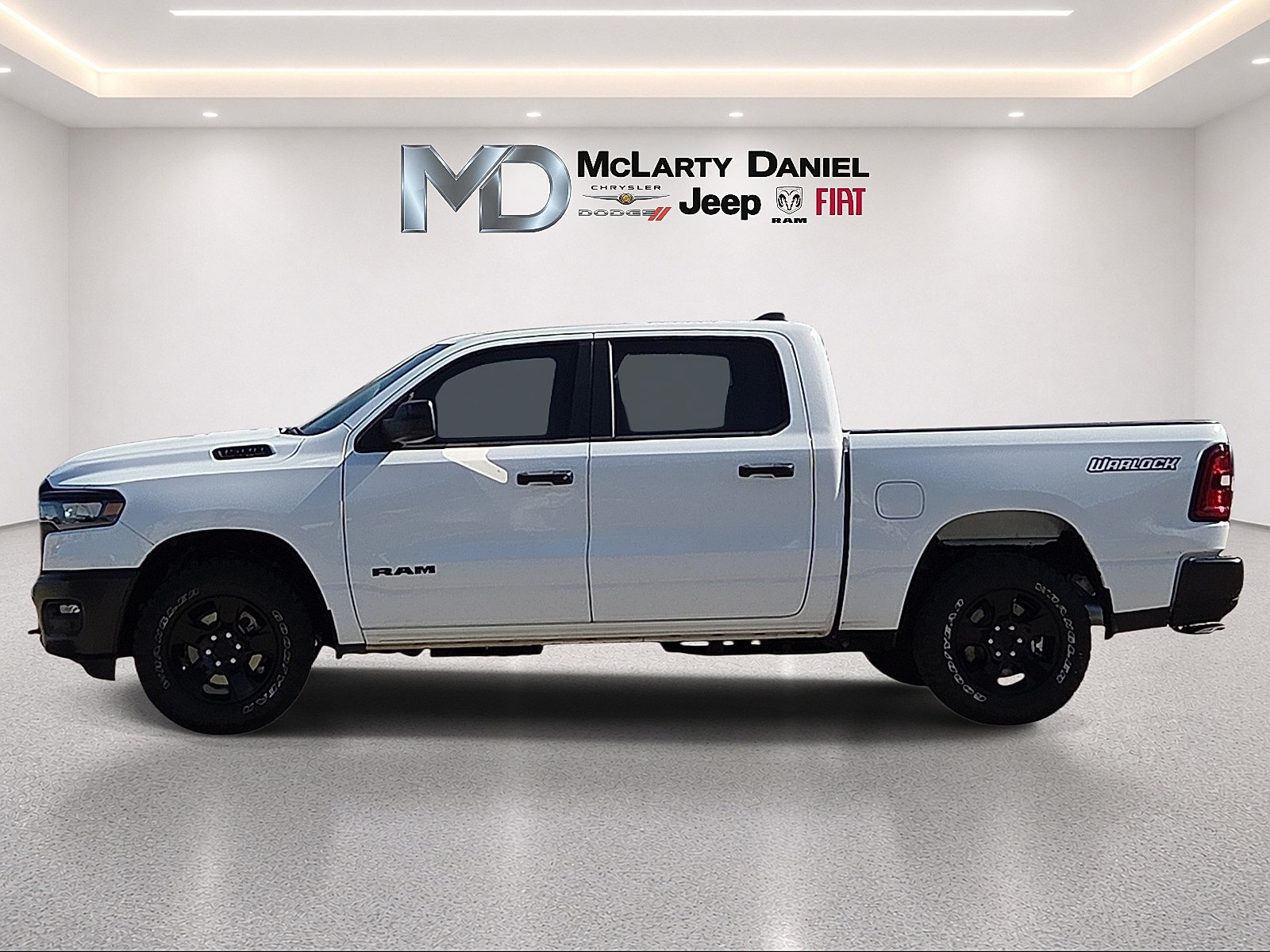 Used 2025 RAM 1500 Warlock AWD/4WD image 3