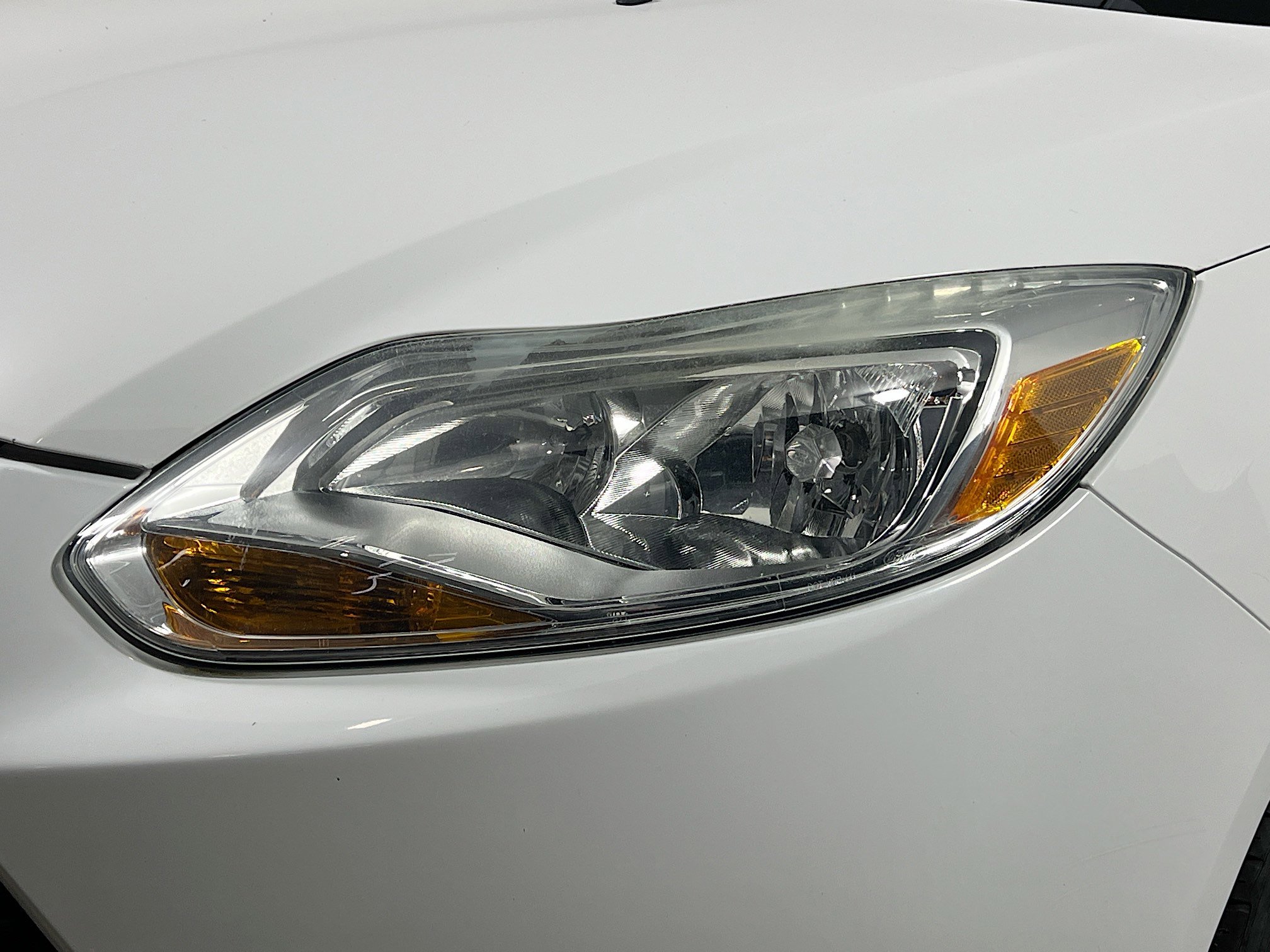 Used 2013 Ford Focus SE w/ SE Winter Pkg image 12