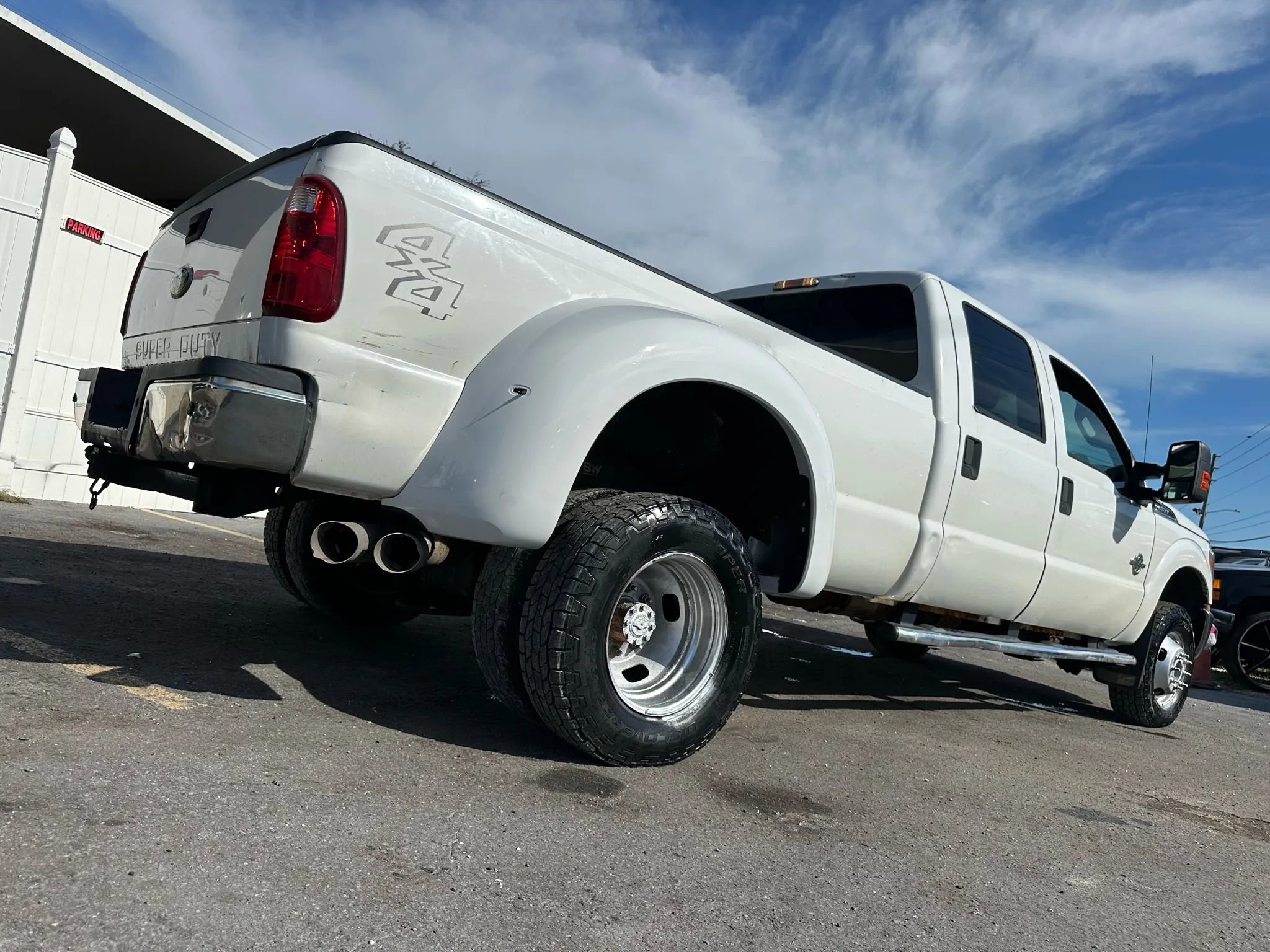 Used 2012 Ford F350 XLT w/ XLT Interior Pkg image 5