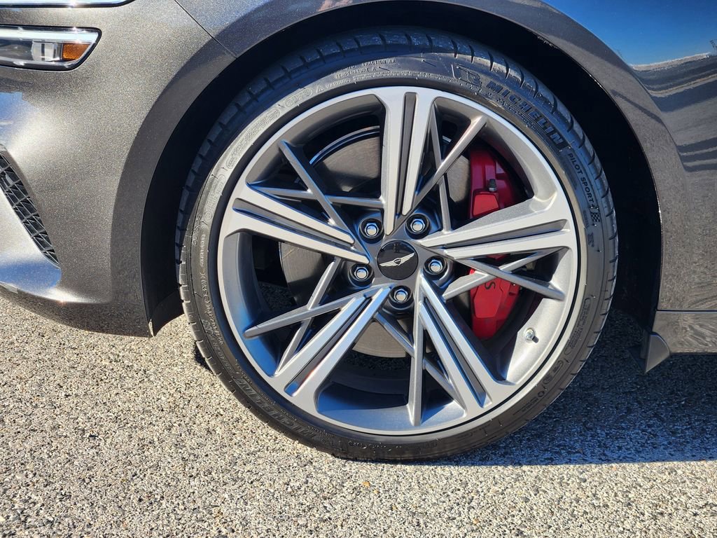 Used 2025 Genesis G70 3.3T Advanced w/ Sport Prestige Package image 7