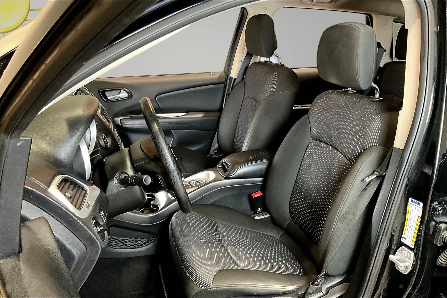 Used 2020 Dodge Journey SE w/ Blacktop Package FWD image 21