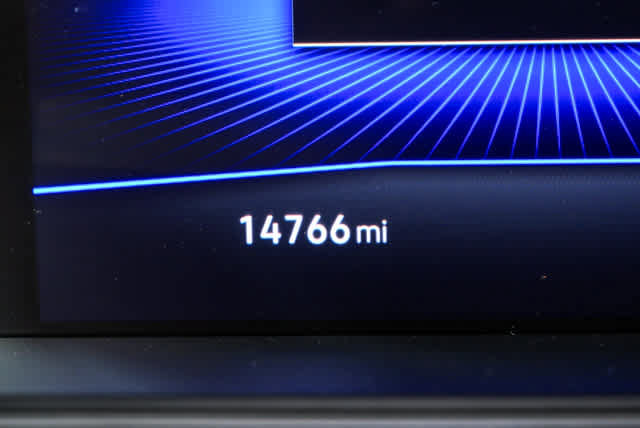 Certified 2023 Volkswagen Tiguan SE FWD image 6