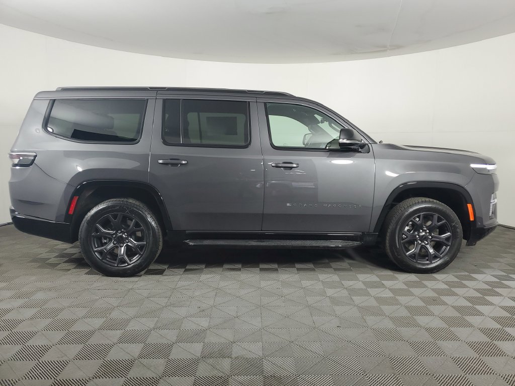 New 2026 Jeep Grand Wagoneer Limited AWD/4WD image 2