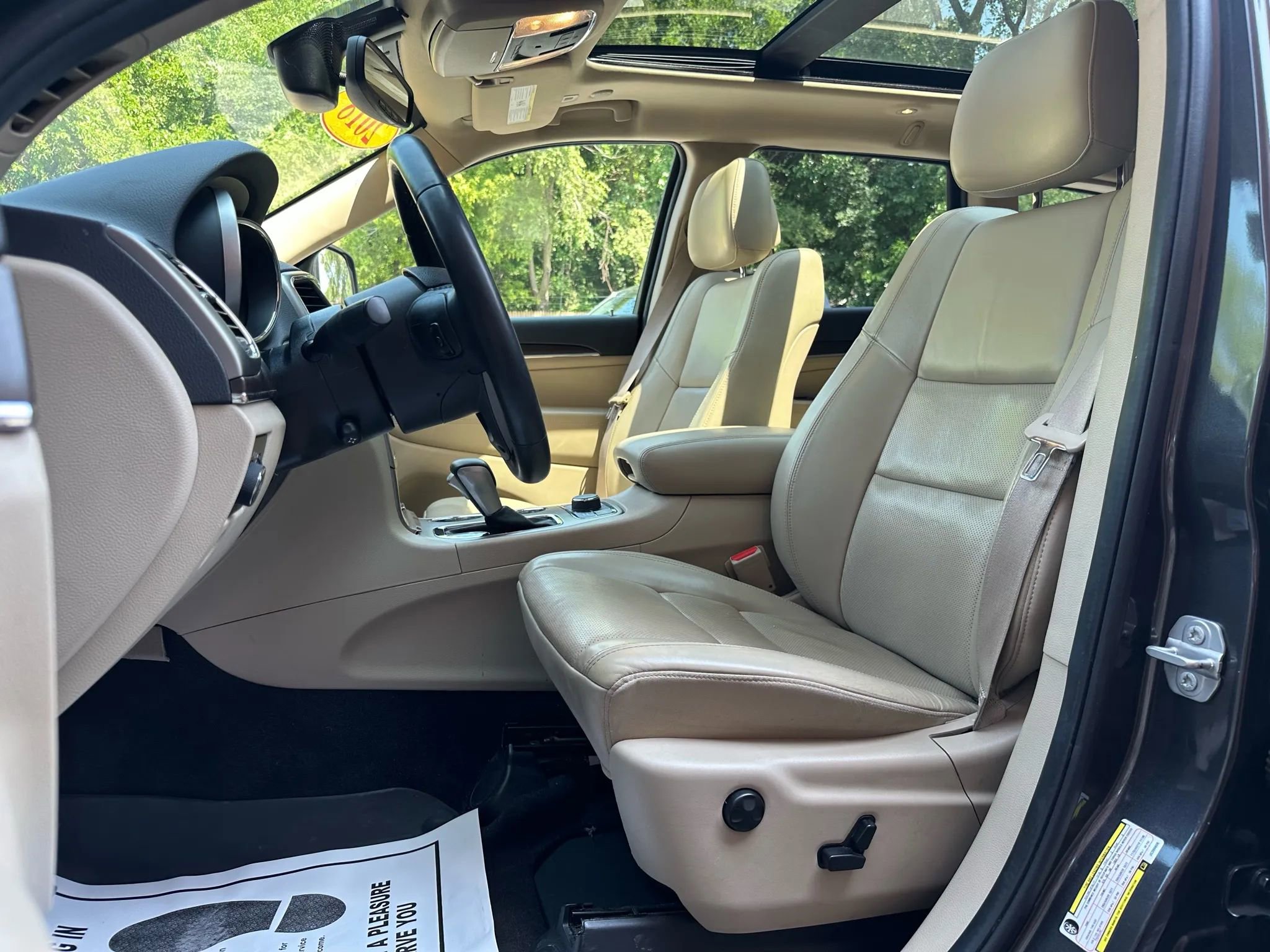 Used 2018 Jeep Grand Cherokee Limited w/ Luxury Group II image 13