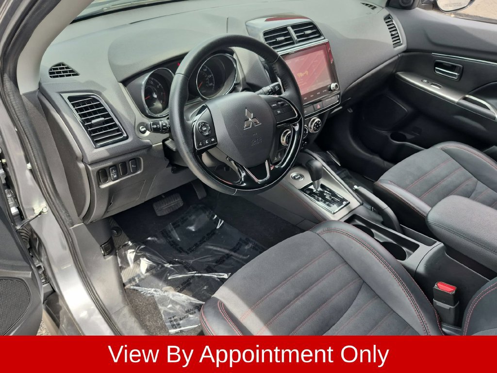 Used 2025 Mitsubishi Outlander Sport SE AWD/4WD image 13