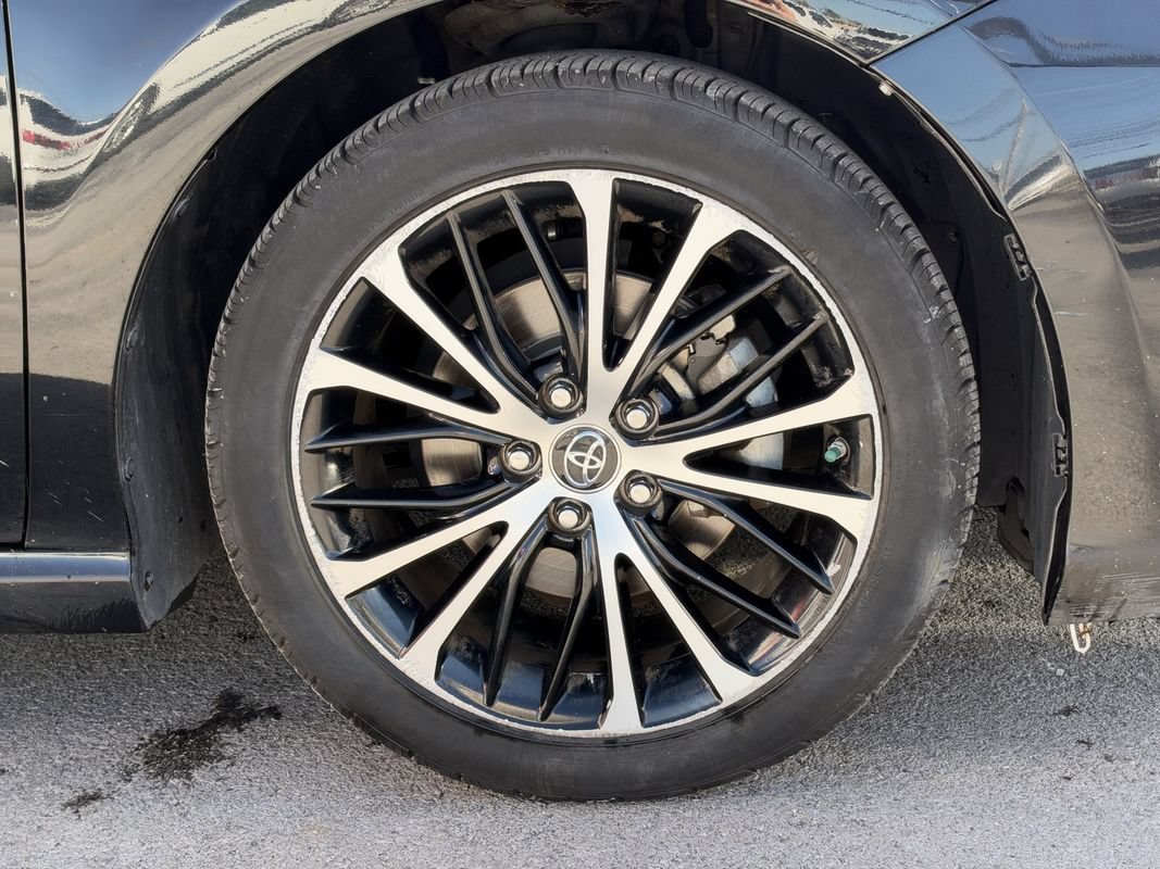 Used 2019 Toyota Camry SE FWD image 26