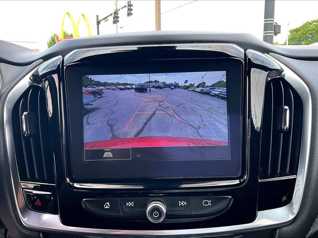 Used 2023 Chevrolet Traverse LT AWD/4WD image 19
