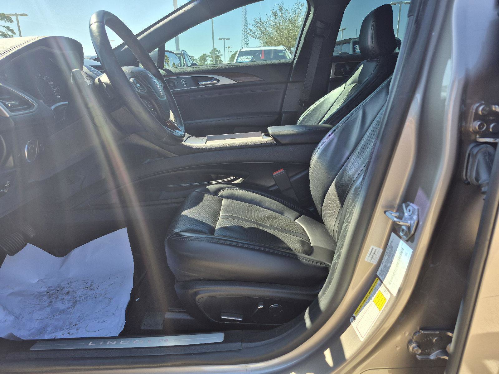 Used 2020 Lincoln MKZ Reserve w/ Elements Package image 13