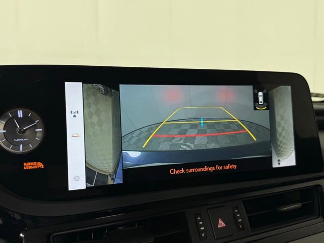 Used 2023 Lexus ES 350 Luxury w/ Accessory Package (Z1) image 19